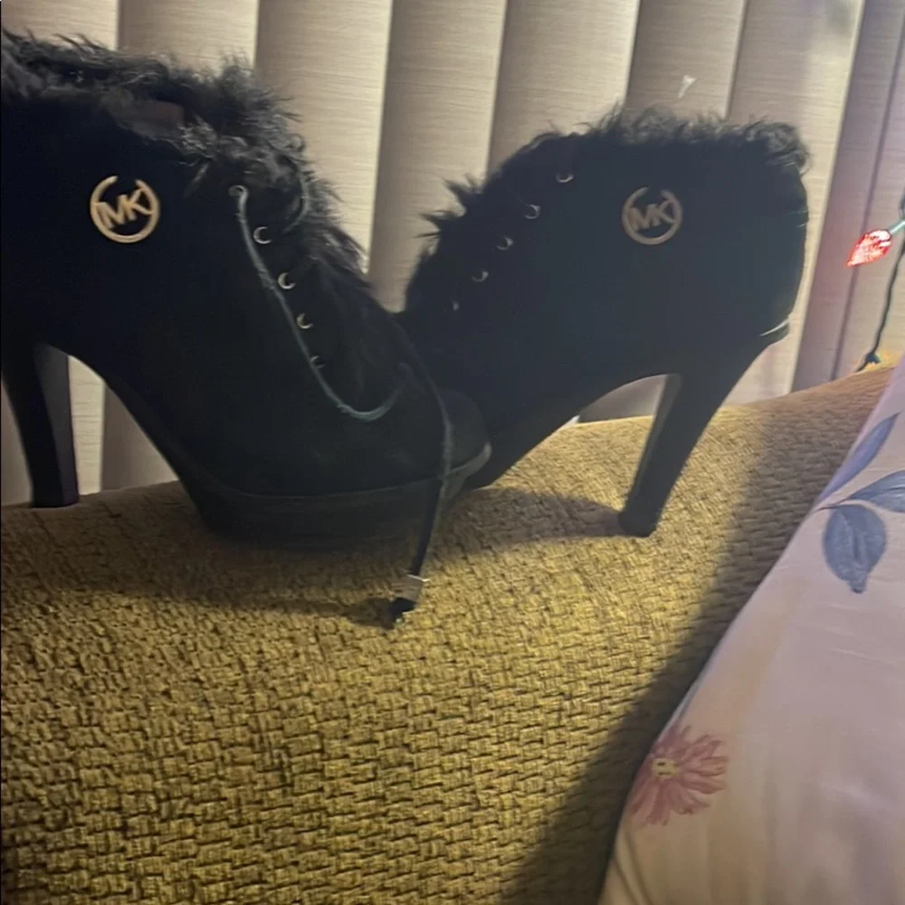 Black Michael kors high heel boots size 7 - Picture 2 of 4